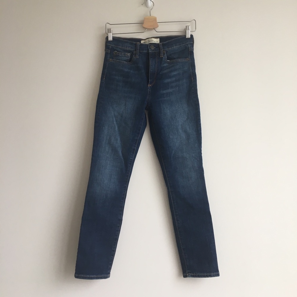 Super high rise crop jeans