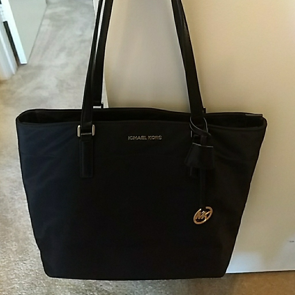 Michael Kors Morgan Large nylon black tote