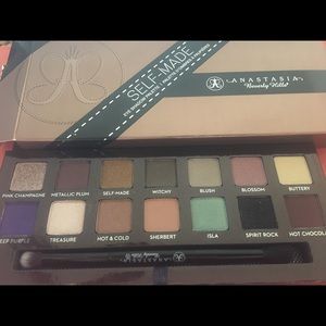 Anastasia self made eyeshadow palette