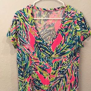 Lilly Pulitzer V-neck T-shirt