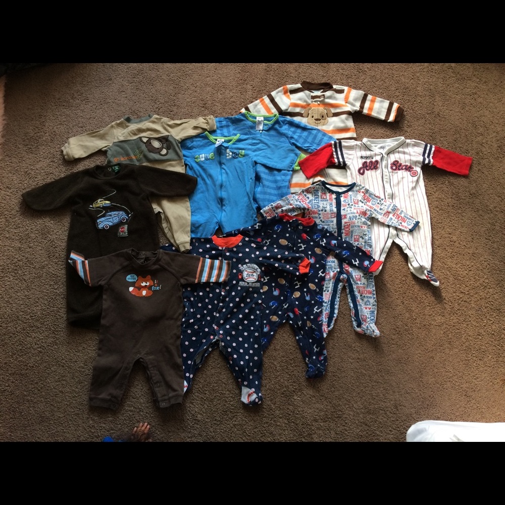 Lot of 20 infant boys pajamas 6-9 months
