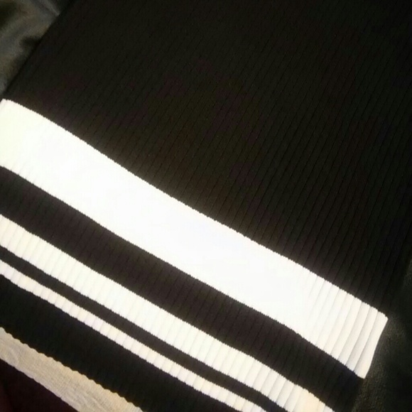 Soloiste Midi Sweater Dress - Picture 4 of 6