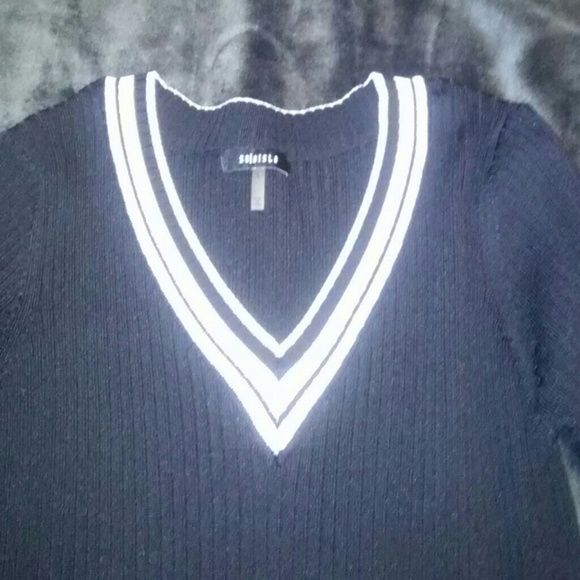 Soloiste Midi Sweater Dress - Picture 5 of 6