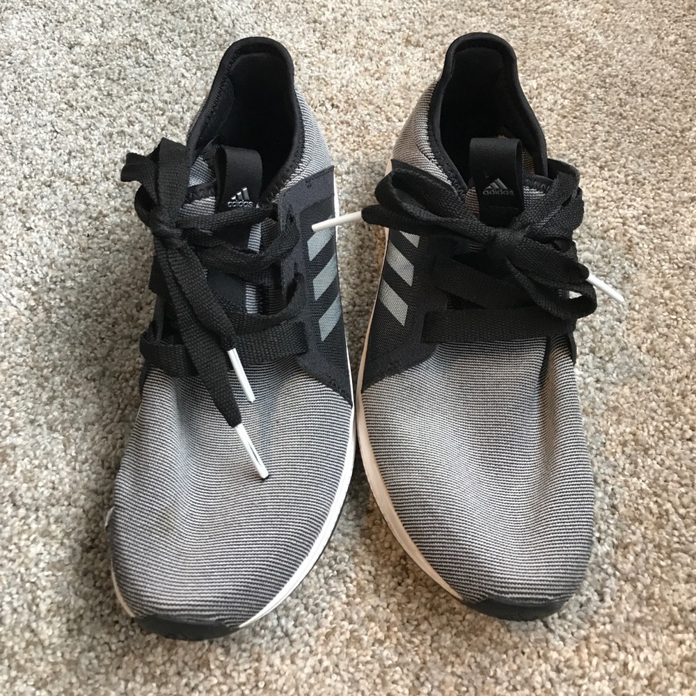 Adidas bounce sneakers