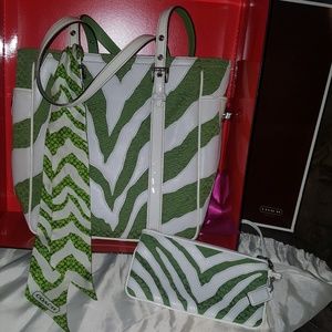 Coach tote