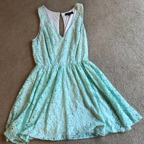 Beautiful aqua lace dress - Picture 1 of 2