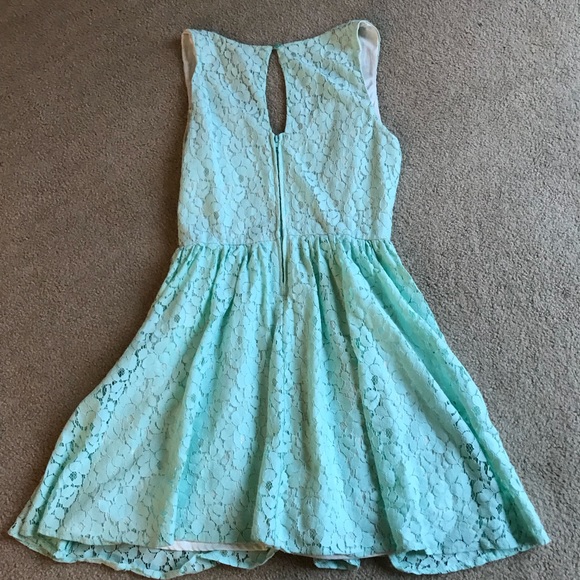 Beautiful aqua lace dress - Picture 2 of 2