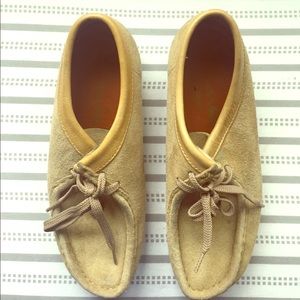 Clarks Wallabees