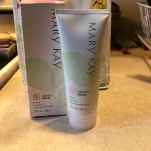 Mary Kay botanical effects