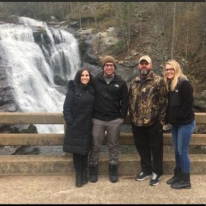 Meet your Posher, Dennis