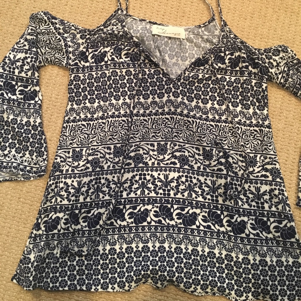 Vintage Havana cold shoulder top NWT