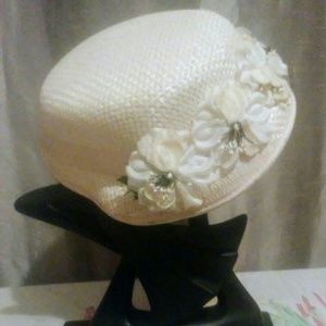 Vintage Cloche Straw Floral Hat