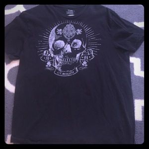 Old navy Men's tee size Large skull*
