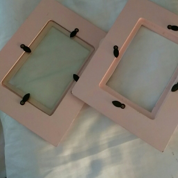 2 pale pink picture frames.. Preloved - Picture 2 of 2