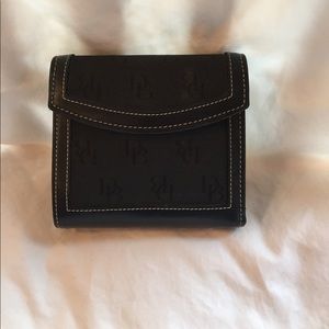 Dooney & bourke signature wallet