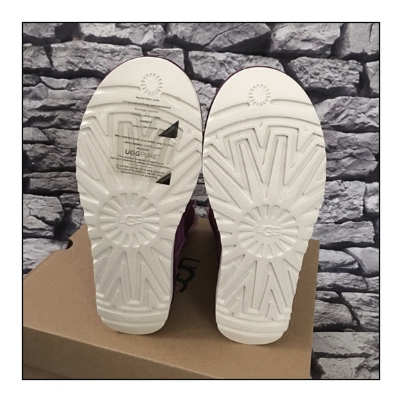 UGG® Bailey Button II Purple Tehuano Suede Boots - Picture 4 of 6