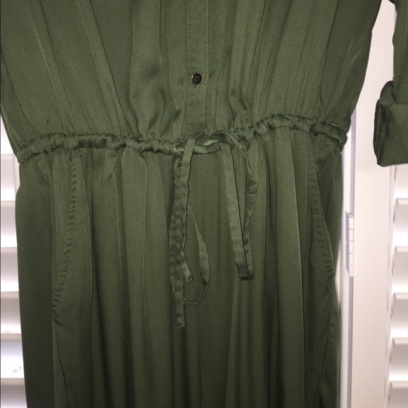 Gap Romper - Picture 3 of 5