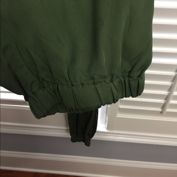 Gap Romper - Picture 4 of 5