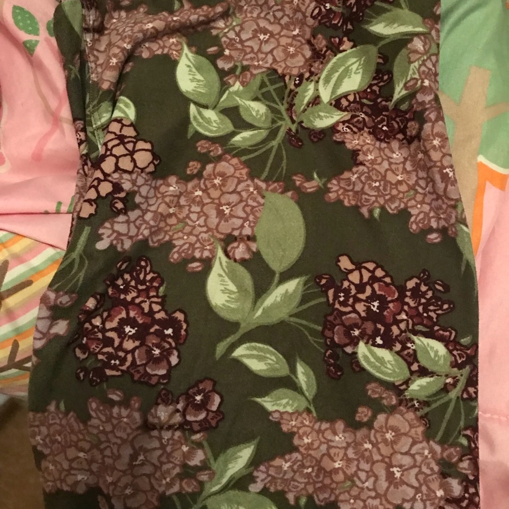 Lularoe tc floral leggings