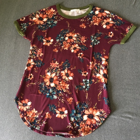 Tops - NEW Floral Ringer Tshirt Tops - NEW Floral Ringer Tshirt