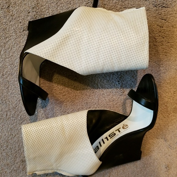 Kalliste wrap wedge. Size 38. 7.5. - Picture 3 of 5