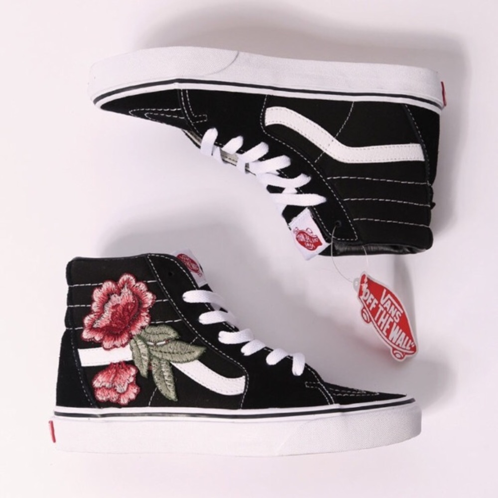 Custom Vans - Picture 1 of 3
