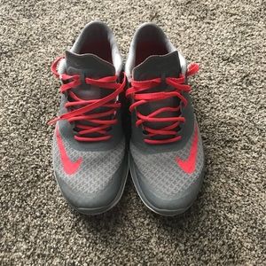 Nike Lite Run Tennis Shoe size 6