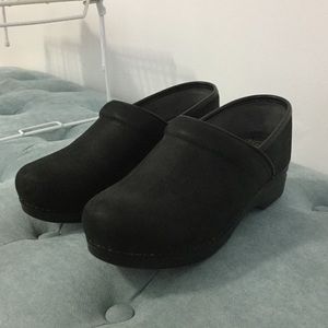 Dansko XP Professional Oiled Leather Clogs