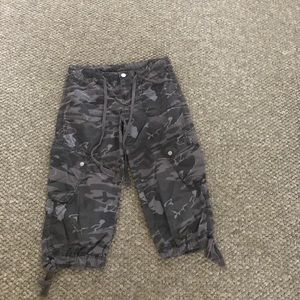 Camo Capris