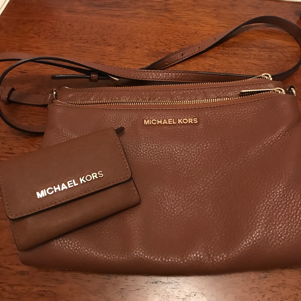 Michael Kors Cross Body Bag & Small Wallet