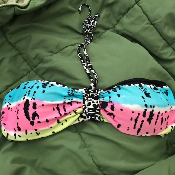 Bikini top - Picture 1 of 2
