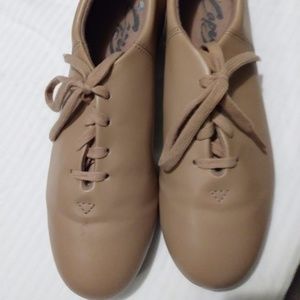Capezio tap shoes