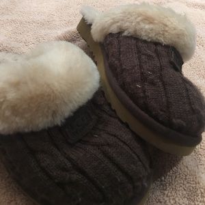Girls brown UGGs slippers gently used.