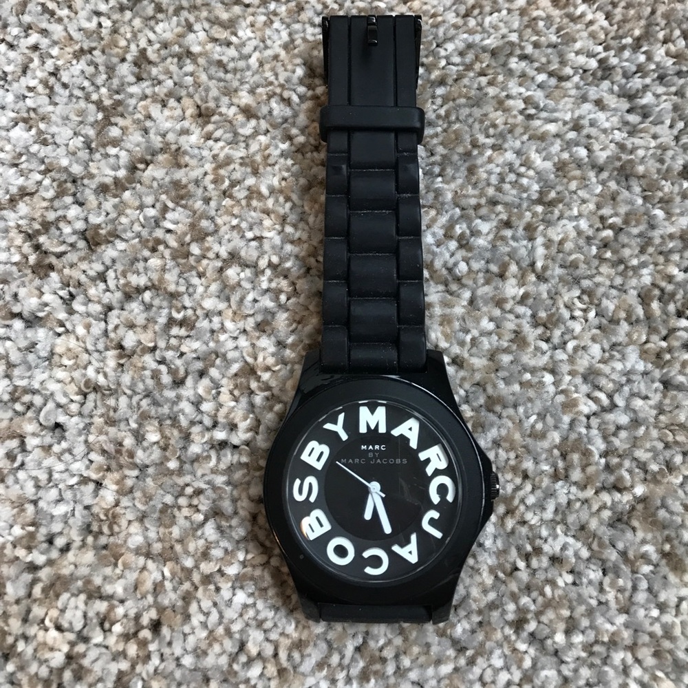 Black rubber Marc Jacobs watch