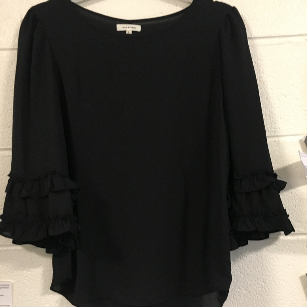 Black Max studio Flair Sleeve Ruffle Blouse NWOT