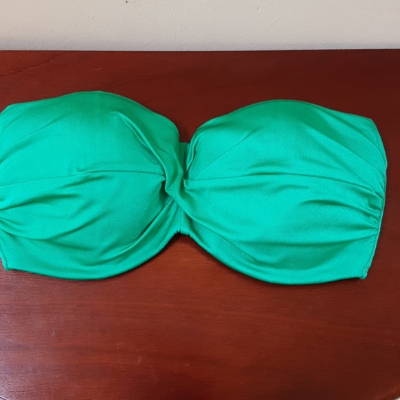 Victoria's Secret Other - Rare 34DD Victoria Secret Green Bikini Top