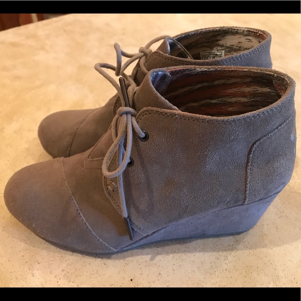Toms Taupe Desert Wedge Bootie