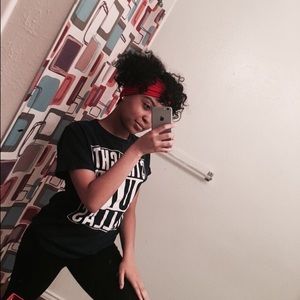 Meet your Posher, Kynnedi