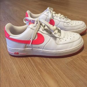 Women's Nike sneakers
