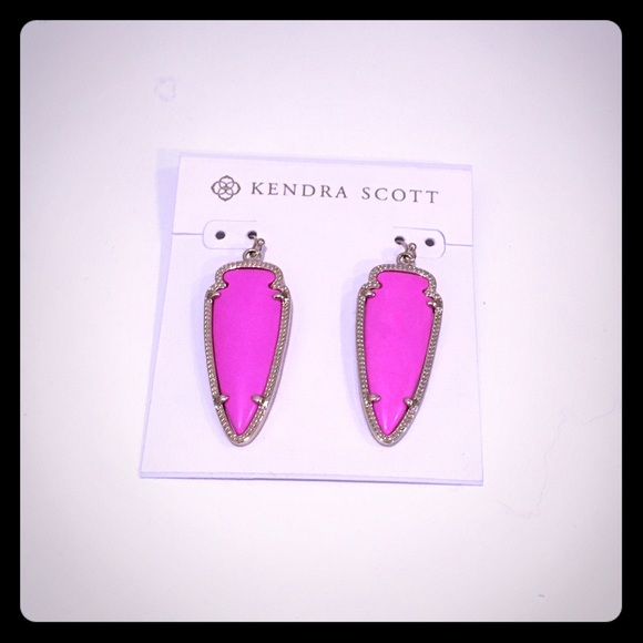 Kendra Scott Jewelry - Kendra Scott Skylar earrings