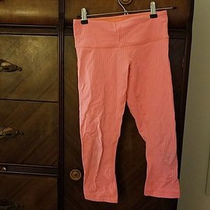 Lululemon crop yoga pants