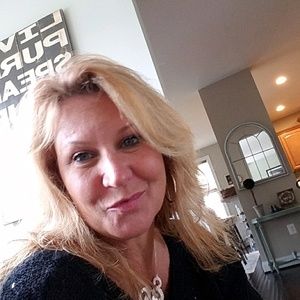 Meet your Posher, Bob