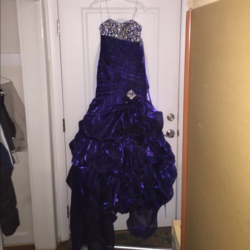 Worn once, don't need it anymore