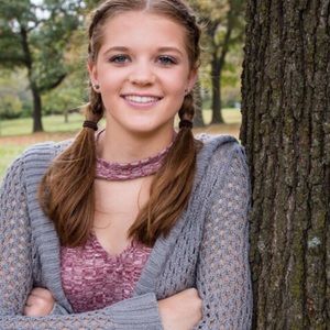 Meet your Posher, Danielle