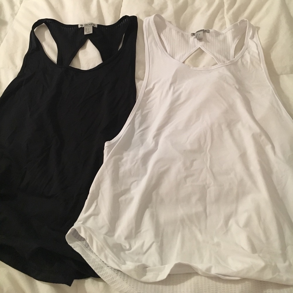 2 pack of Forever 21 workout tank tops