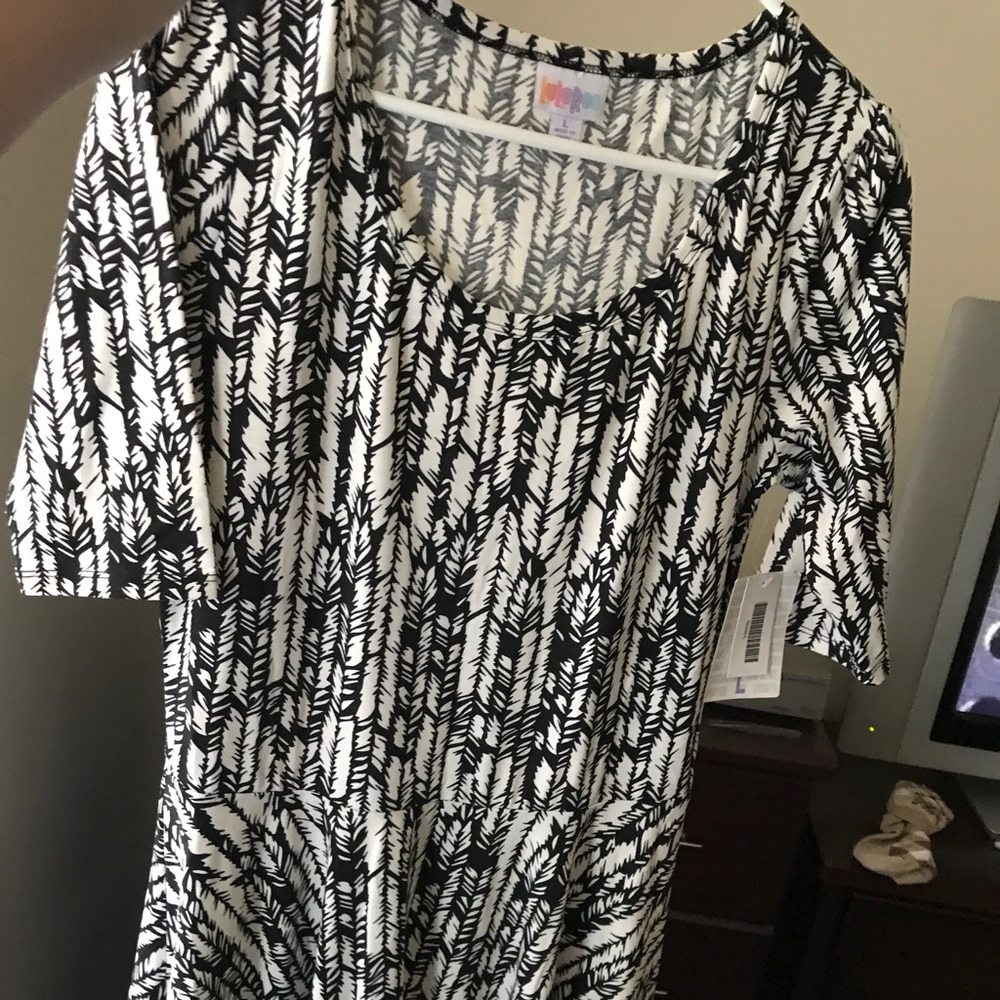 Brand New LuLaRoe Nicole Dress