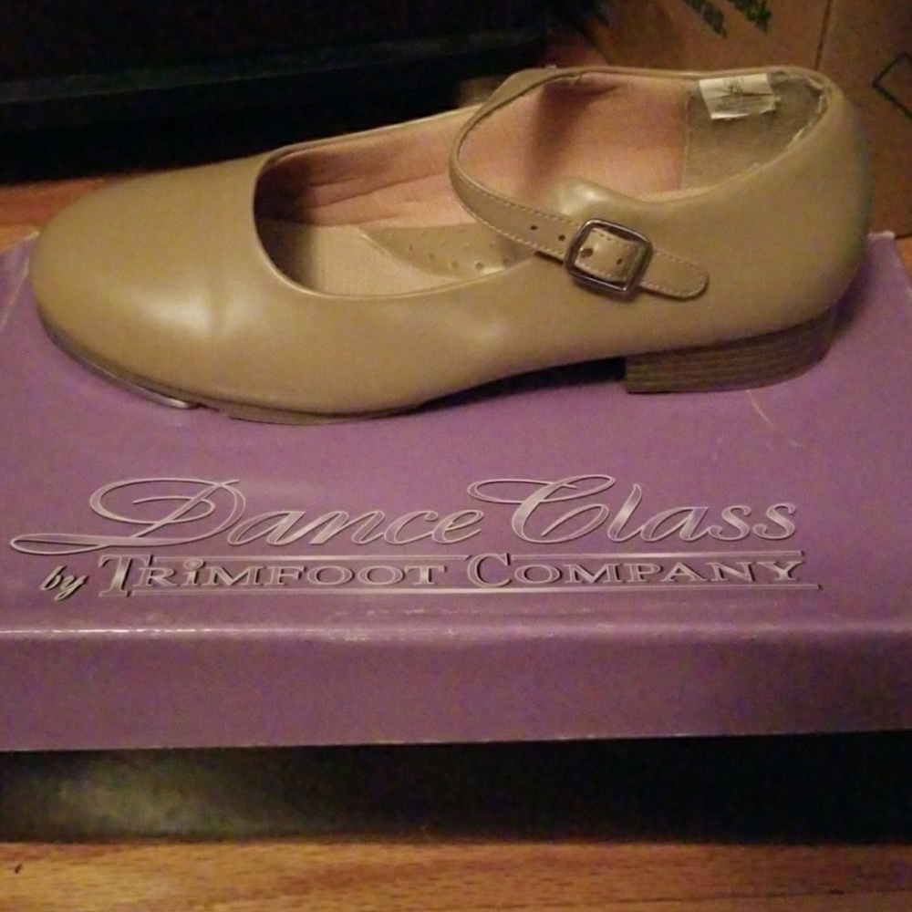 Dance shoes
