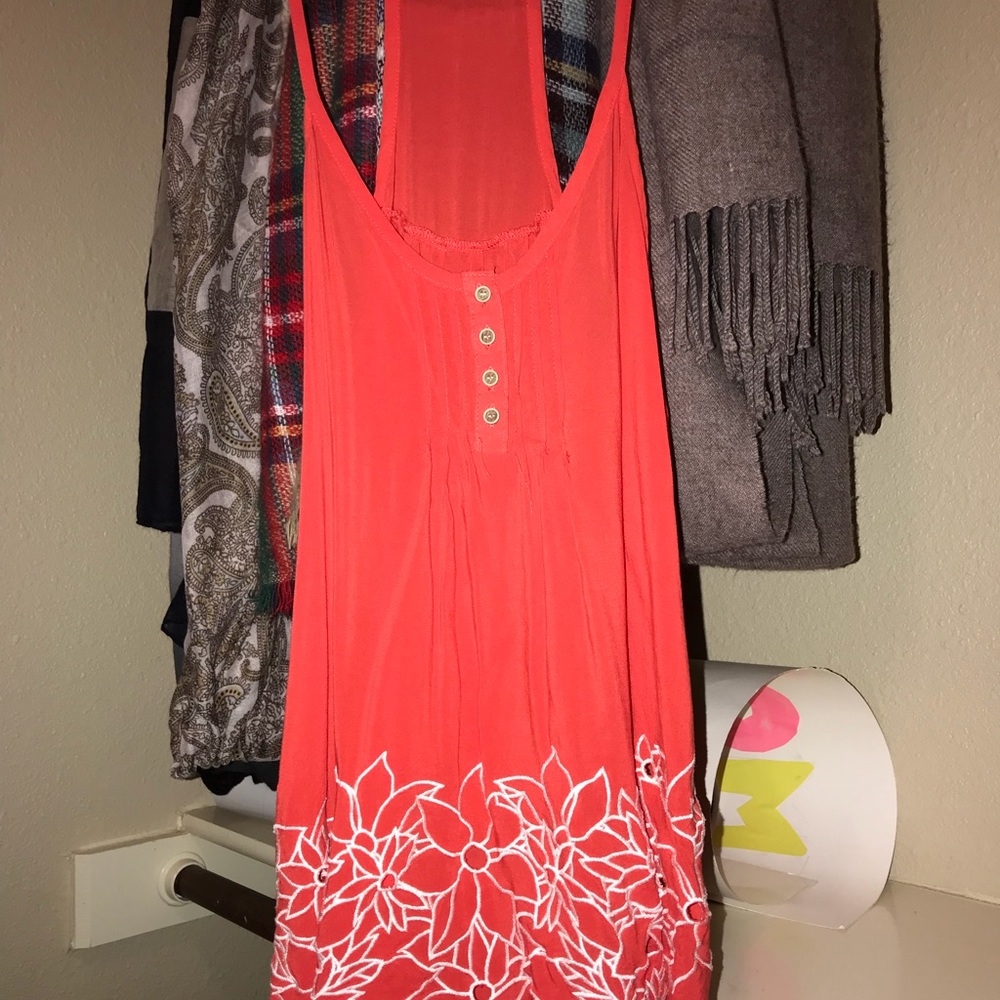 Dark peach tank with embroidery