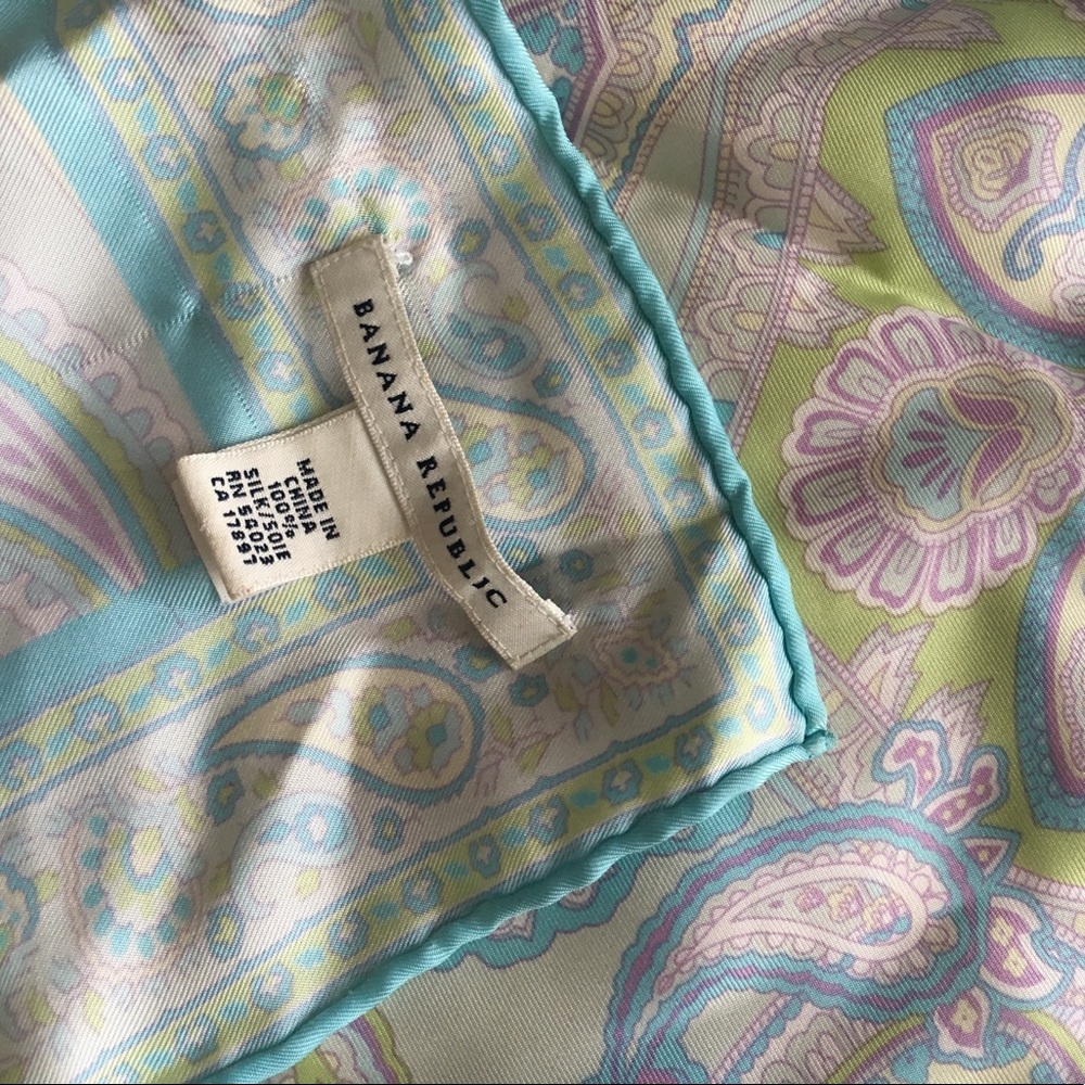 100% Silk Classic Scarf - Picture 3 of 3