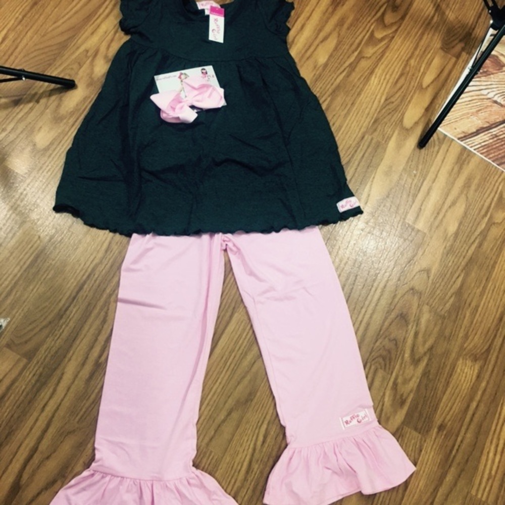 NWT Ruffle Girl Size 12 outfit